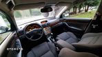 Toyota Avensis 2.0 VVT-i Sol - 40