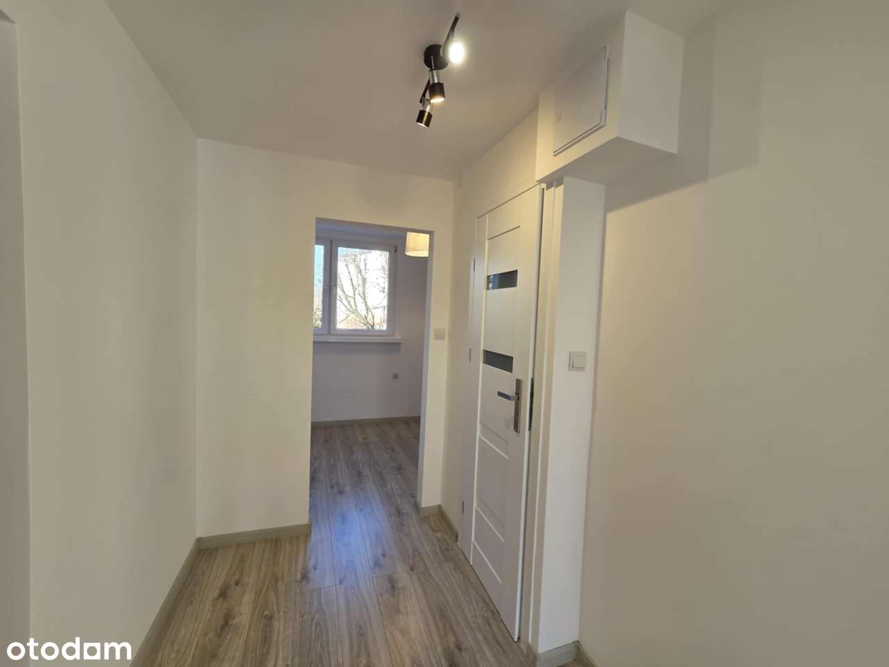 Przytulne M-2, pierwsze piętro, os. Żeromskiego - Pełny obrazek: 3/13