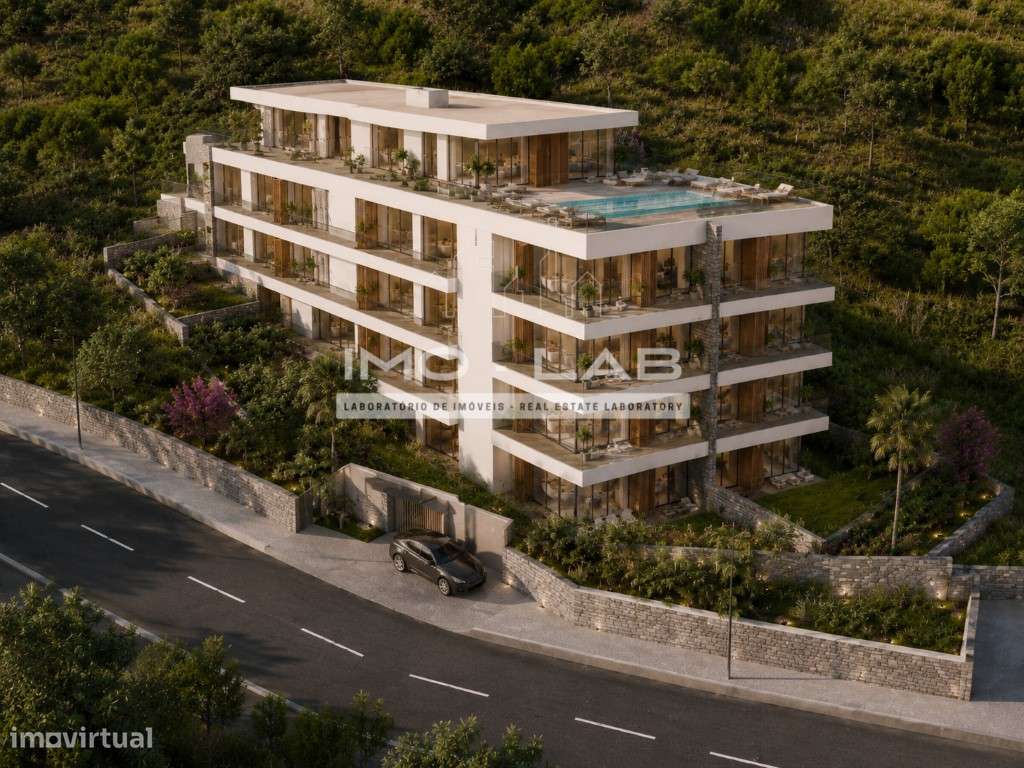 Terreno com 1033 - ENORME POTENCIAL - Calheta-5
