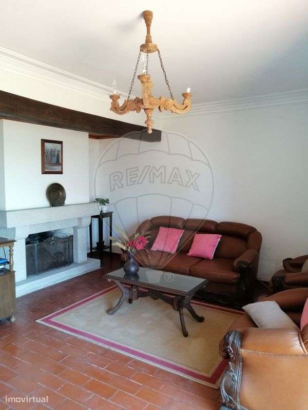 Moradia T6 para venda-14