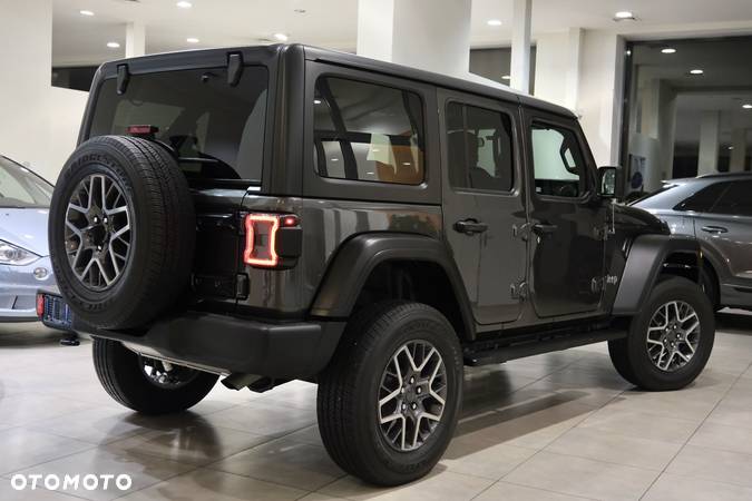 Jeep Wrangler - 6