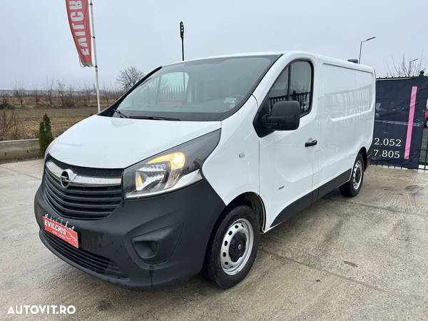 Opel Vivaro Biturbo - 10