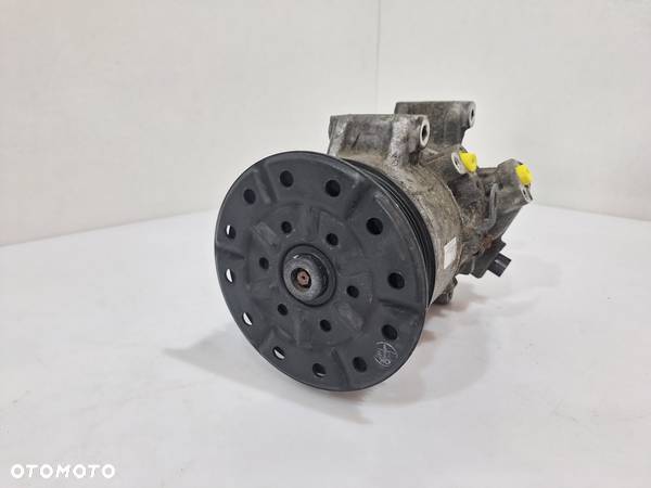 Toyota Auris Sprężarka Klimatyzacji GE447260-1255 - 2