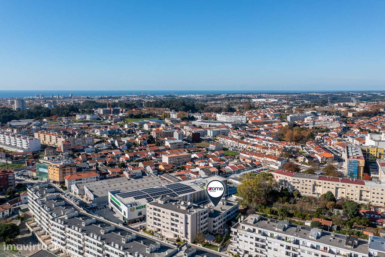 T2 com Varanda, Lugar de garagem e Arrumos em Custóias - Matosinhos-43