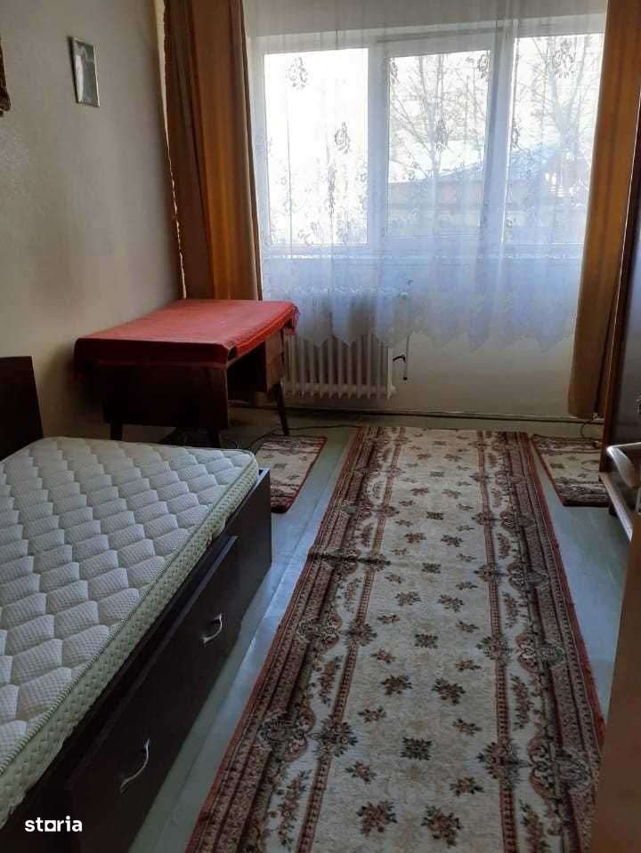 Apartament 3 camere de vanzare Gorjului-3