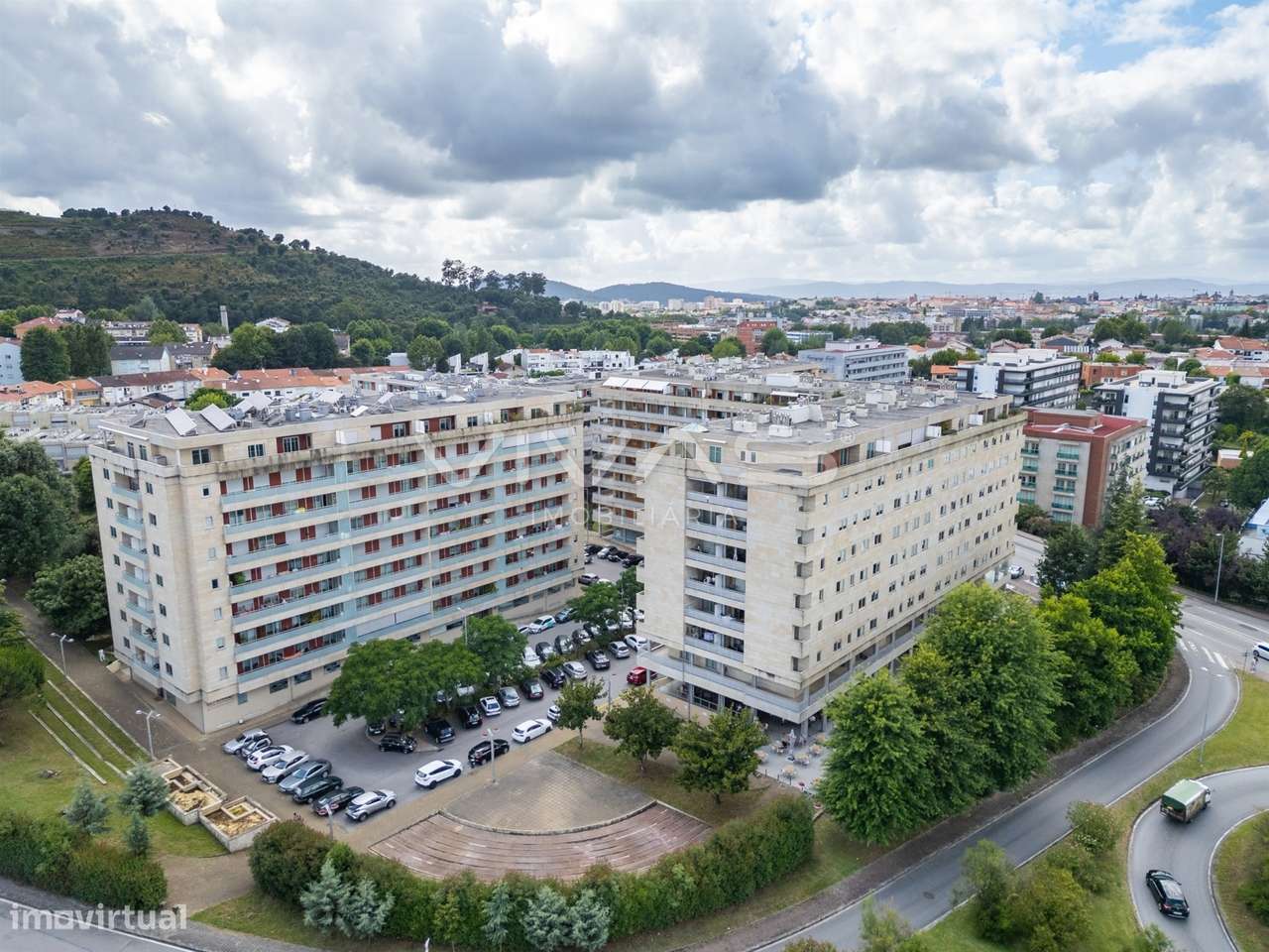 Apartamento T3 Arrendamento em Nogueira, Fraião e Lamaçães,Braga - Grande imagem: 2/25
