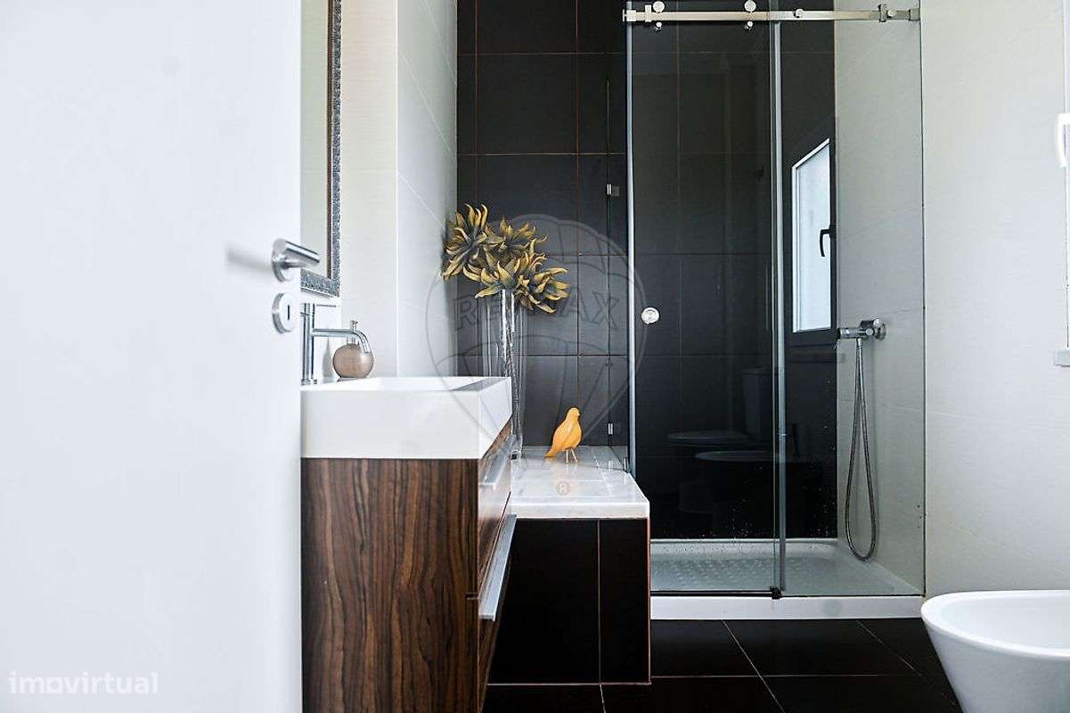 Moradia T4 para venda-18