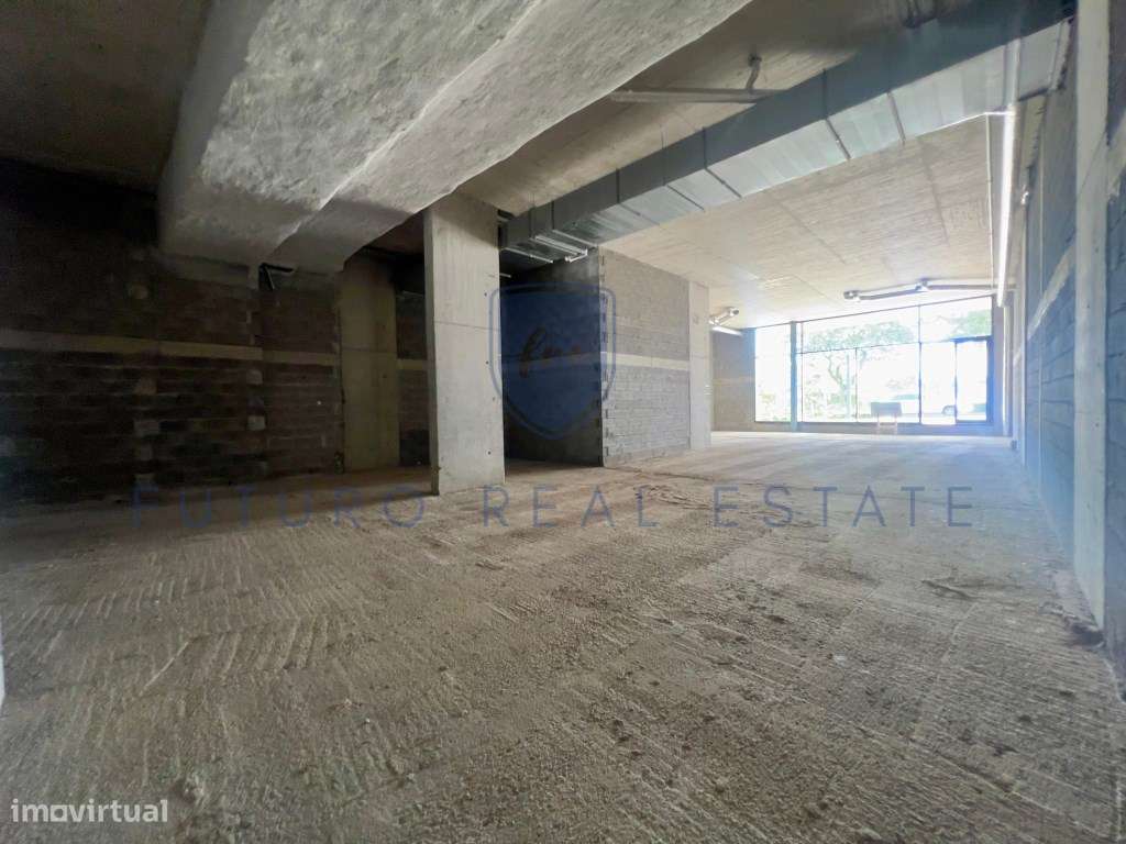 LOJA COMERCIAL - ESTRADA MONUMENTAL - FUNCHAL - Grande imagem: 5/30