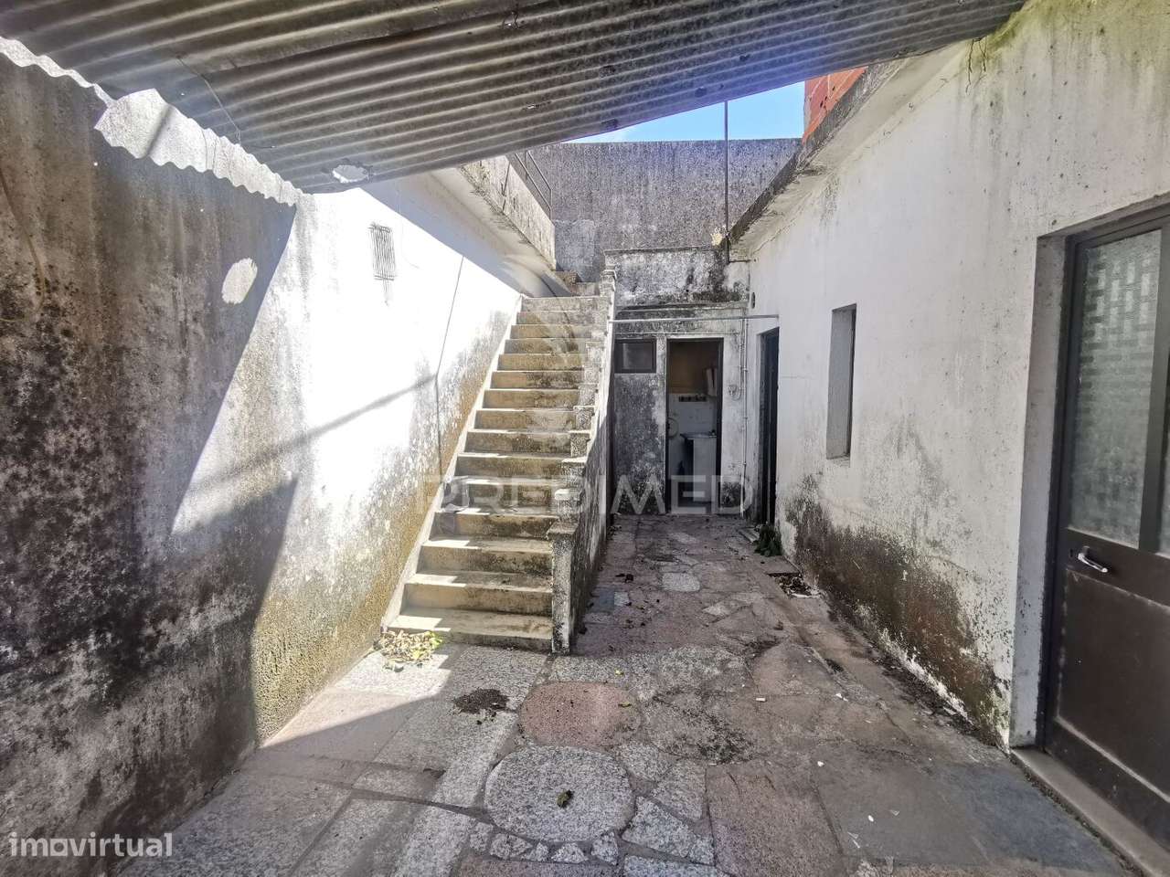 Comercio com Habitação... - Grande imagem: 4/40