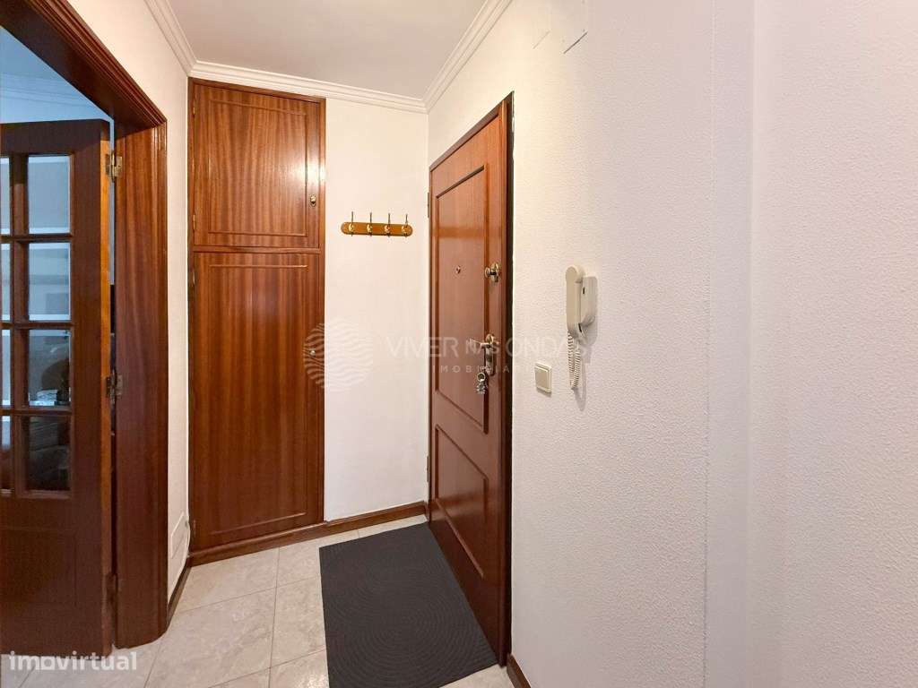 T2 Último Piso com Lareira e Lugar de Garagem | Pedras Rubras-21