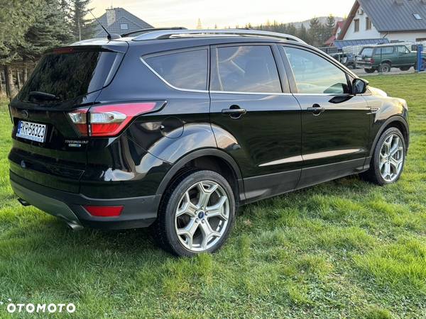 Ford Escape 2.0 EcoBoost AWD Titanium - 17