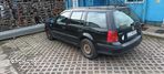 Volkswagen Golf - 3