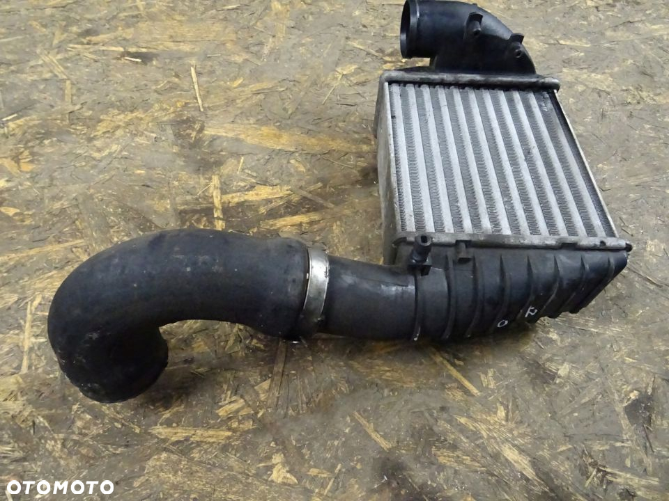 CHŁODNIA POWIETRZA INTERCOOLER PASSAT B5 2.5 TDI - 4