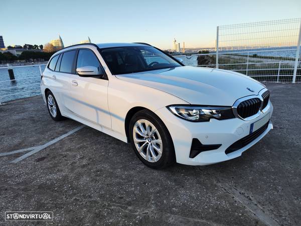 BMW 318 d Touring Line Sport Auto - 3