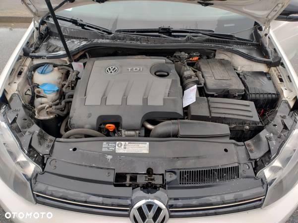 Volkswagen Golf 1.6 TDI BlueMotion Technology Comfortline - 10