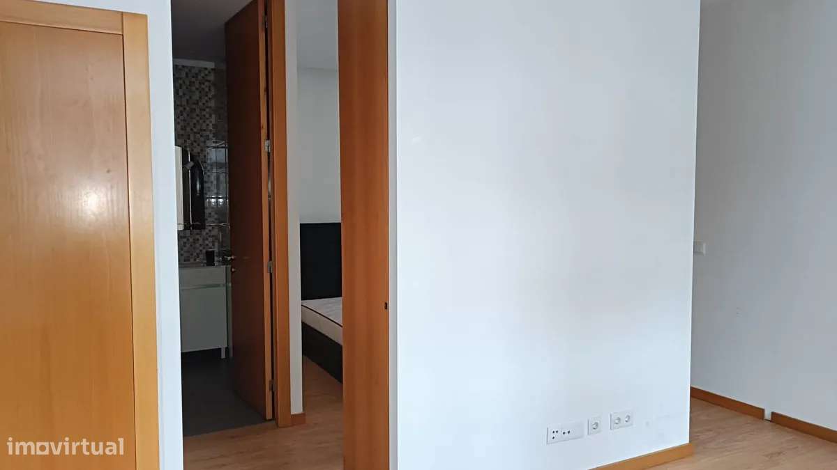 APARTAMENTO T1 NO CENTRO DA CIDADE DE VANA DO CASTELO - Grande imagem: 2/19