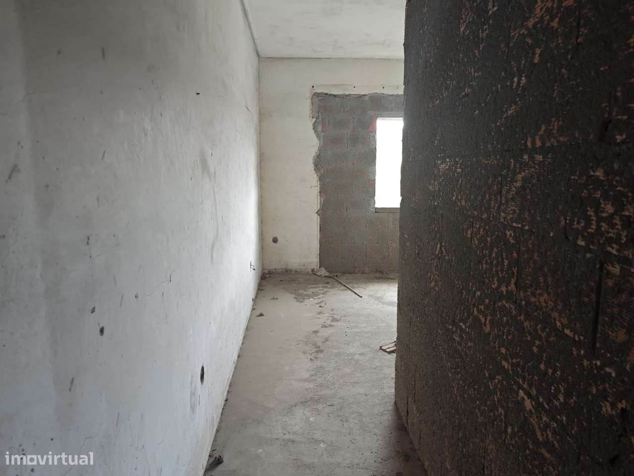 Edifício Inacabado com Enorme Potencial de Rentabilização-57
