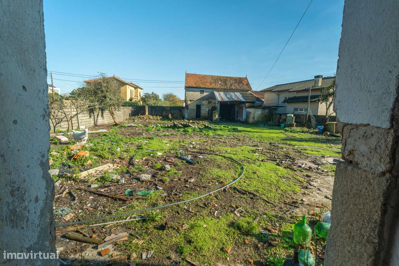 Moradia T2-Para Reconstrução-24