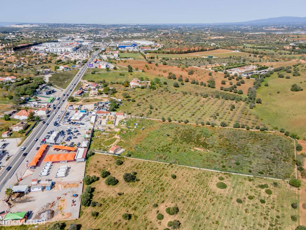 Terreno com acesso directo à Estrada Nacional 125 (EN 125), terreno de - Grande imagem: 4/13