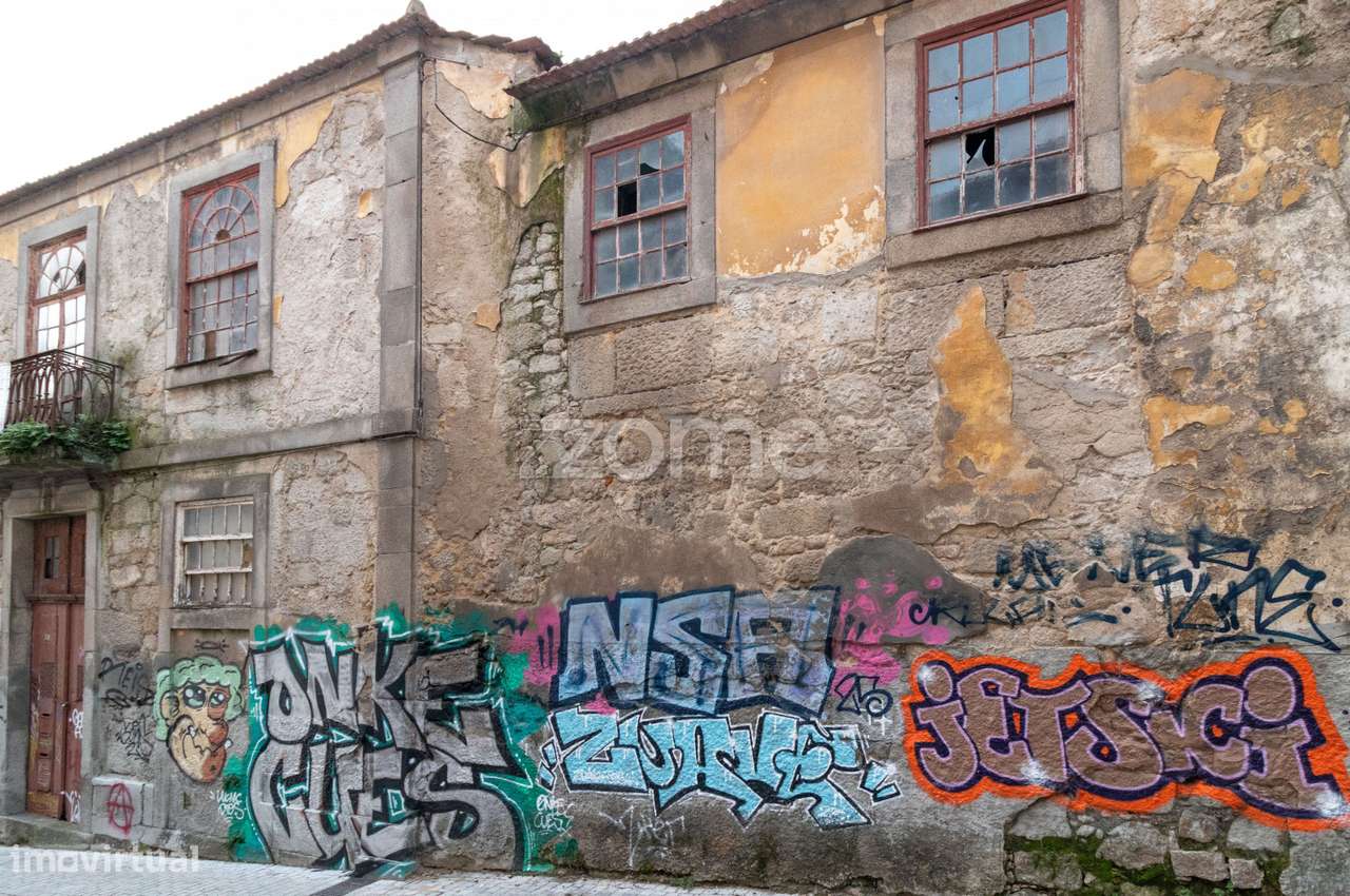 Edifício Único na Judiaria Velha, Centro Histórico Porto, Portugal - Grande imagem: 5/21