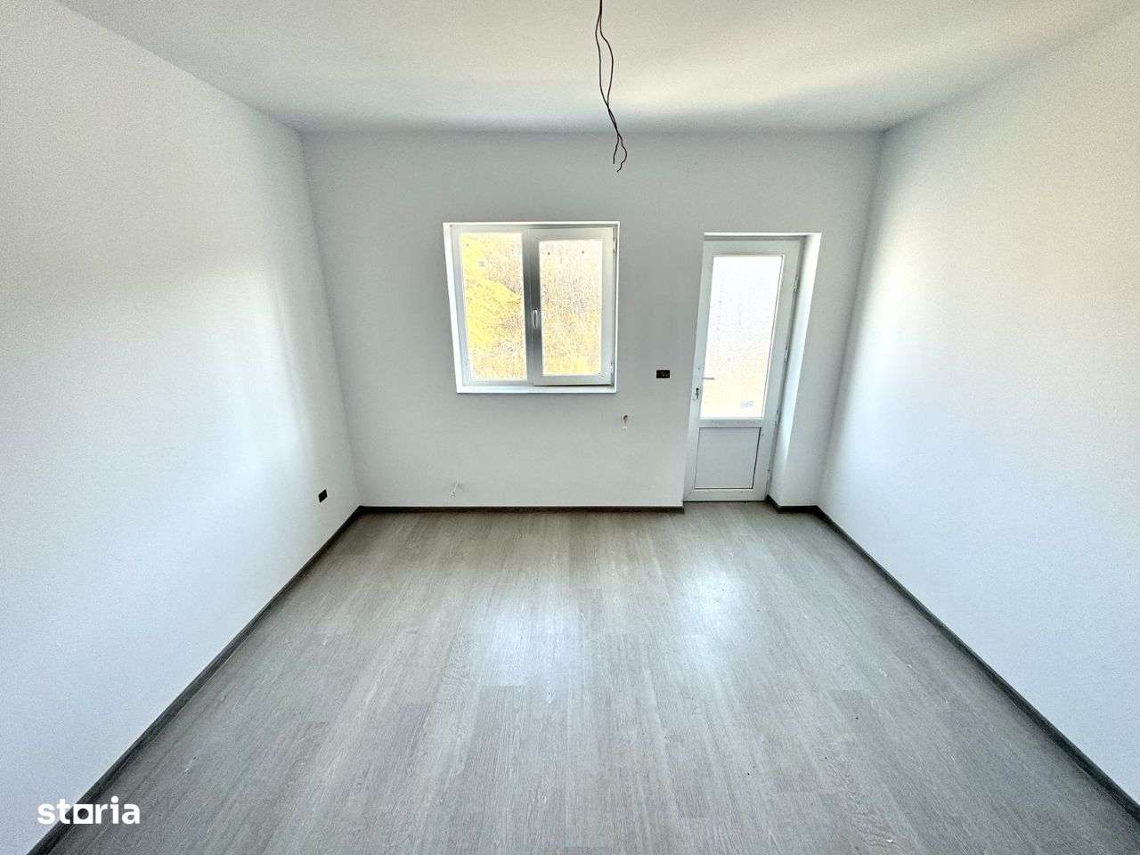 CANALIZARE! ASFALT! Mijloc de transport! Vila Bucium-Visan - Imagine principală: 5/8