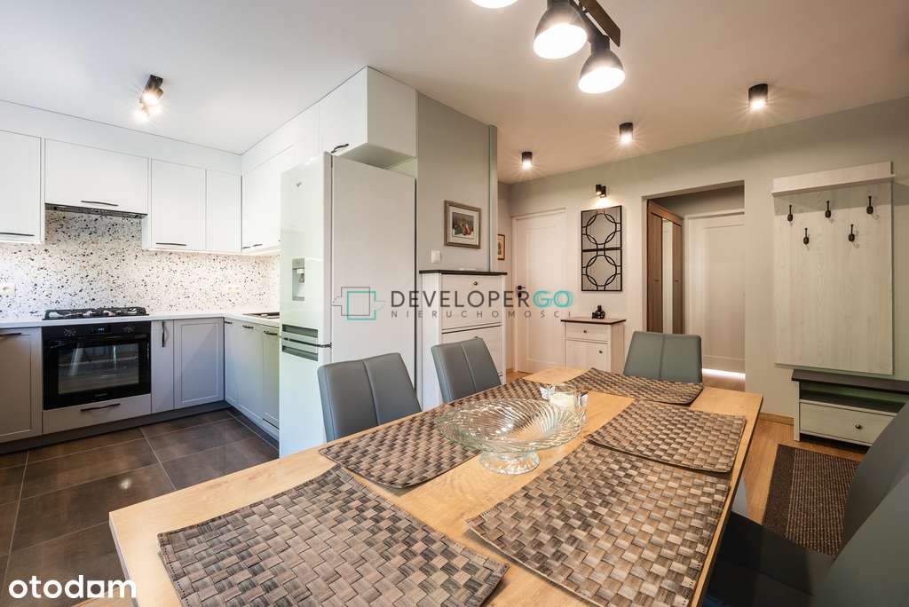 Św. Wojciecha. Oddzielna kuchnia z jadalnią. - Pełny obrazek: 1/20