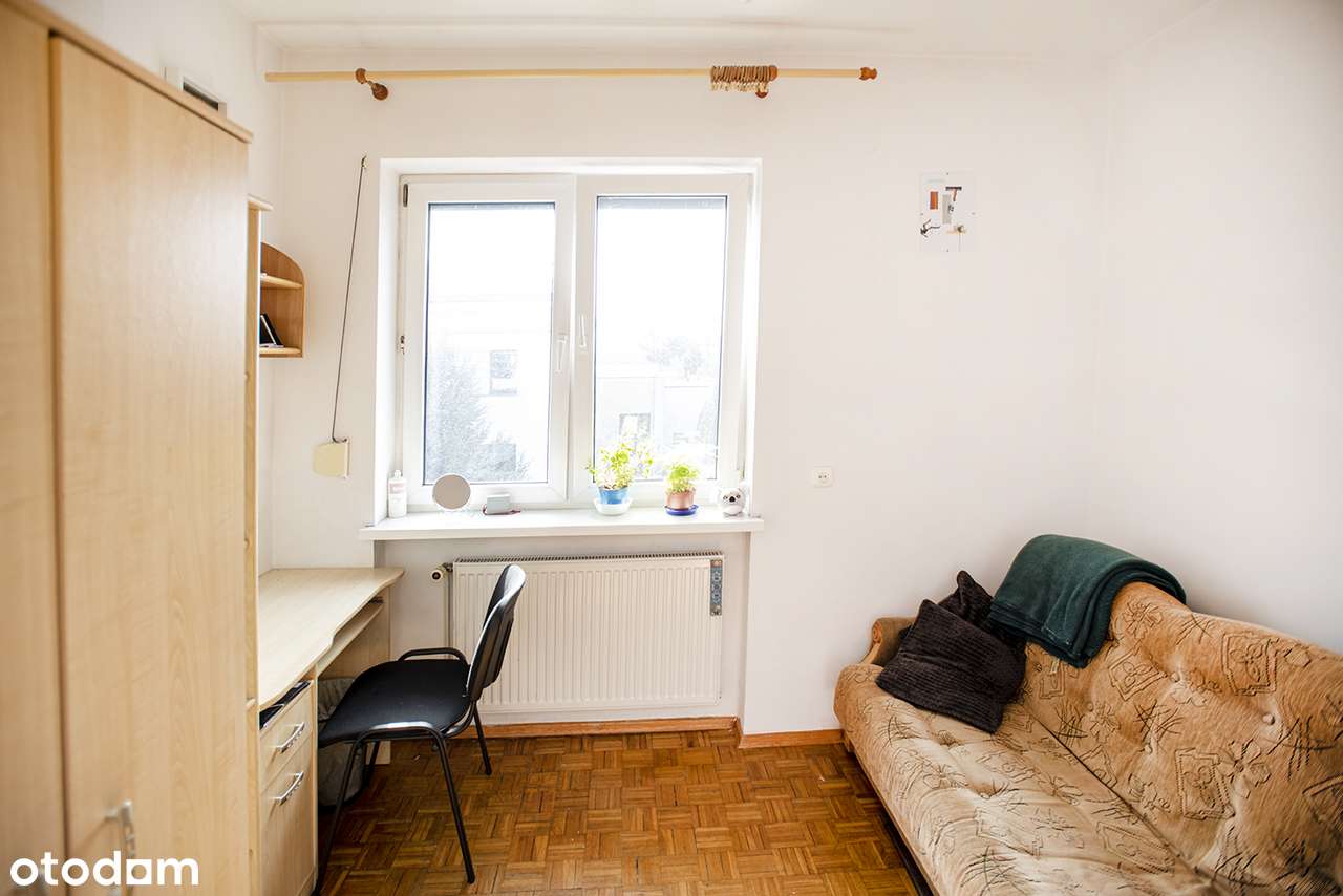 Trzy kondygnacje, garaż, ogródek-9