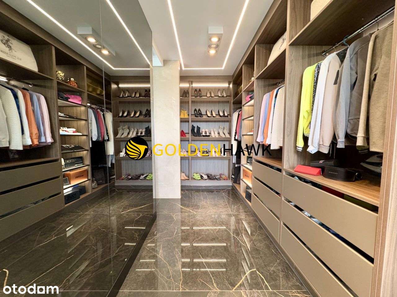 Przecław! Apartament premium! Taras! Winda! Garaż!-15