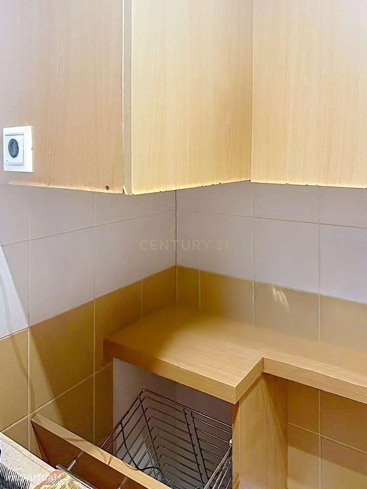 Apartamento T2 com Vista Panorâmica em Beato, com vigilância no condôm-7