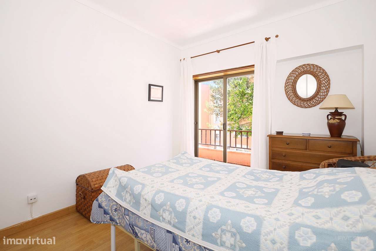 T2 - Apartamento com Varanda - Alapraia – Estoril-23