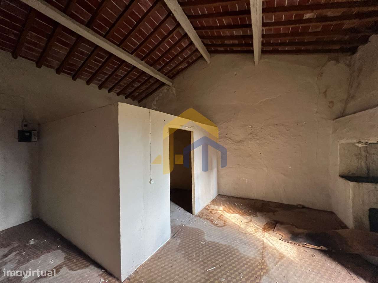 Prédio T5,  zona histórica de Estremoz, junto à Pousada Rainha Santa I-13