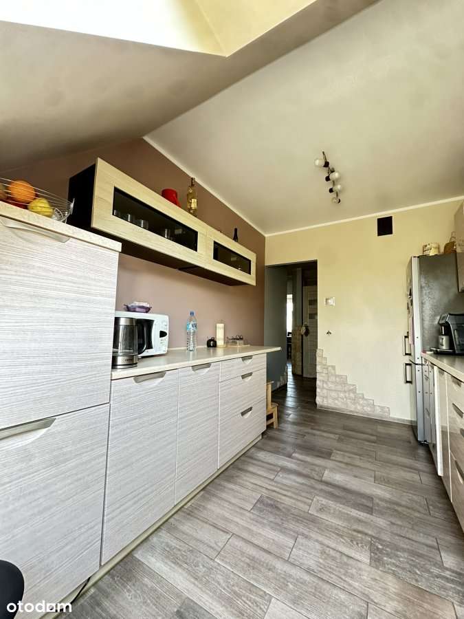 Dwupoziomowe   mieszkanie na osiedlu Zabobrze  III-8