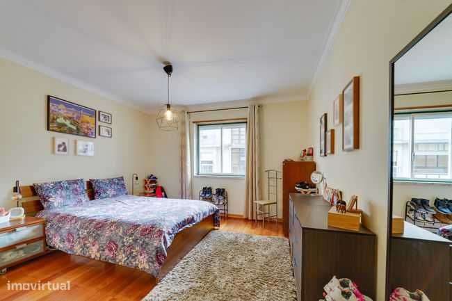Apartamento T3, Mem Martins, com excelentes áreas,  de 2001-4
