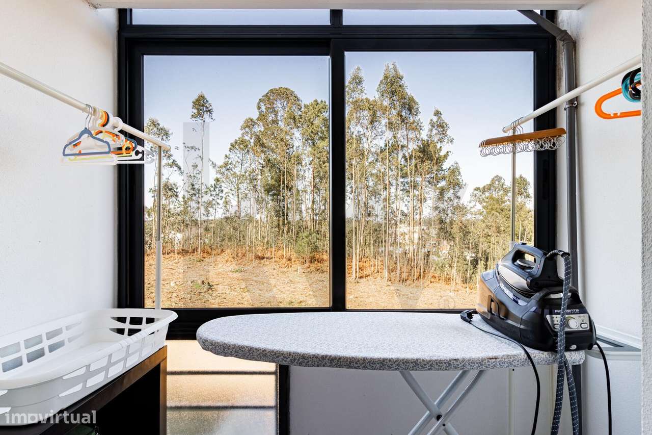 MORADIA EM BANDA T3-13