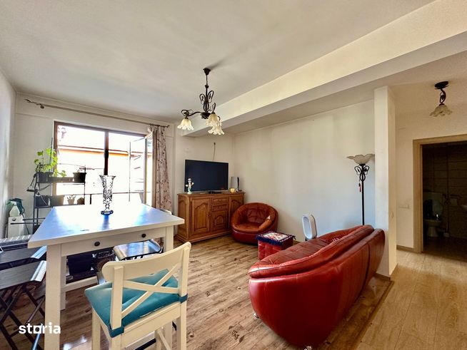 Apartament 4 Camere | Damaroaia-0