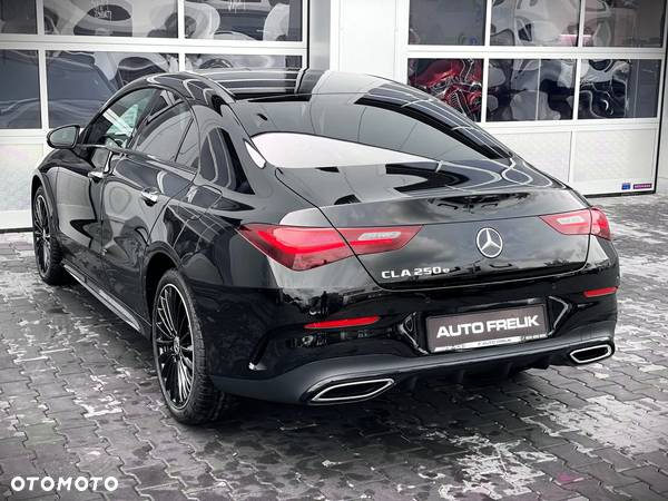 Mercedes-Benz CLA 250 E AMG Line 8G-DCT - 9