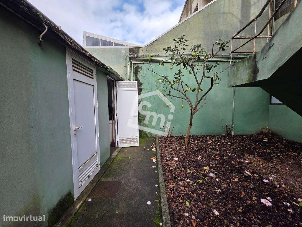 T4 com Garagem Box | 3 Frentes | 4 Varandas | Matosinhos Sul-30