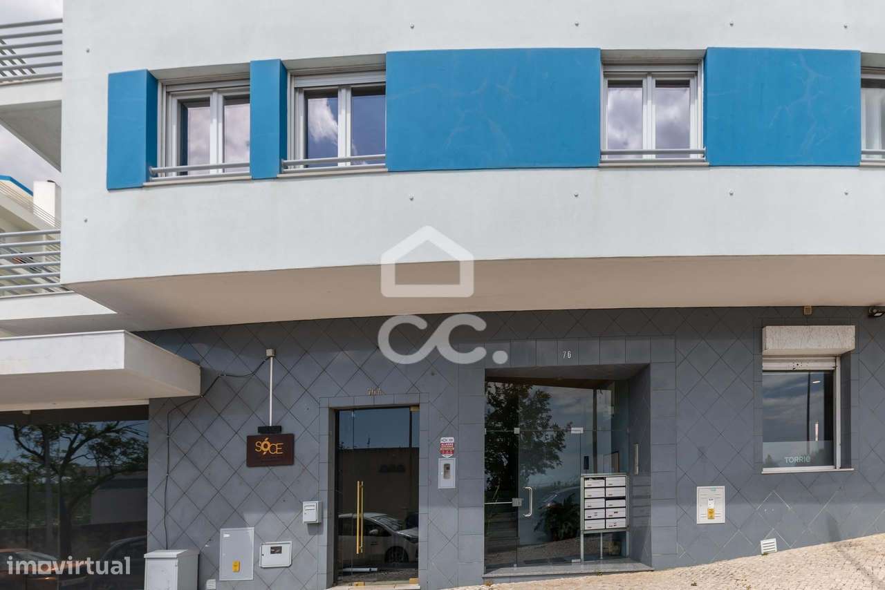 Magnifico apartamento T3 com vista para a baia de Setúbal com garagem - Grande imagem: 5/60