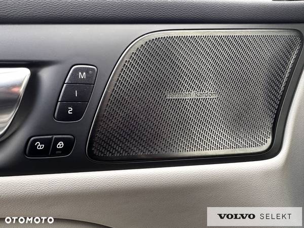 Volvo V60 Cross Country - 15