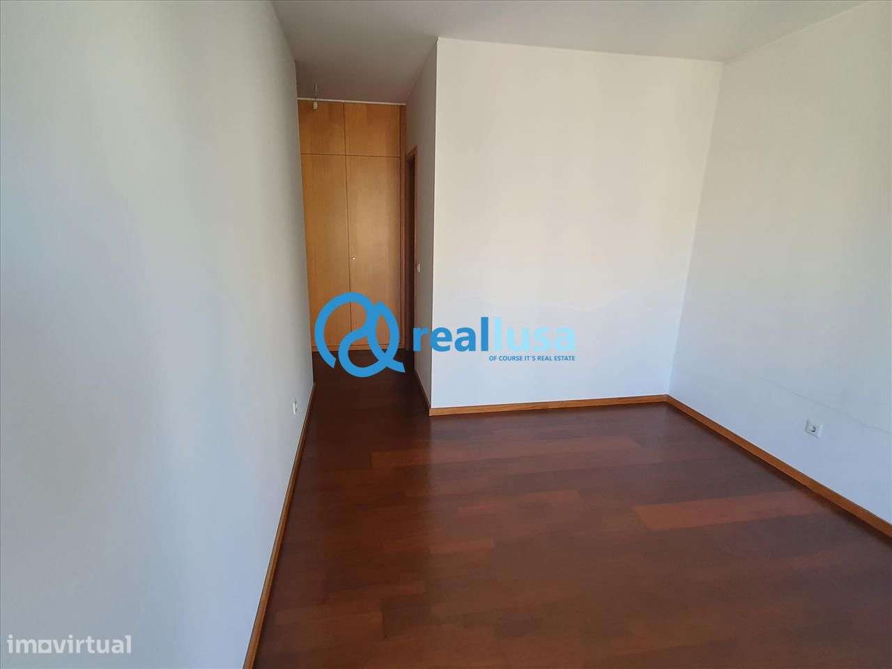 Apartamento T4 c/ garagem Oliveira do Douro Vila Nova de Gaia-13