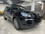 Porsche Cayenne 3.0 L - 5