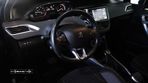 Peugeot 2008 1.2 PureTech Style EAT6 - 42