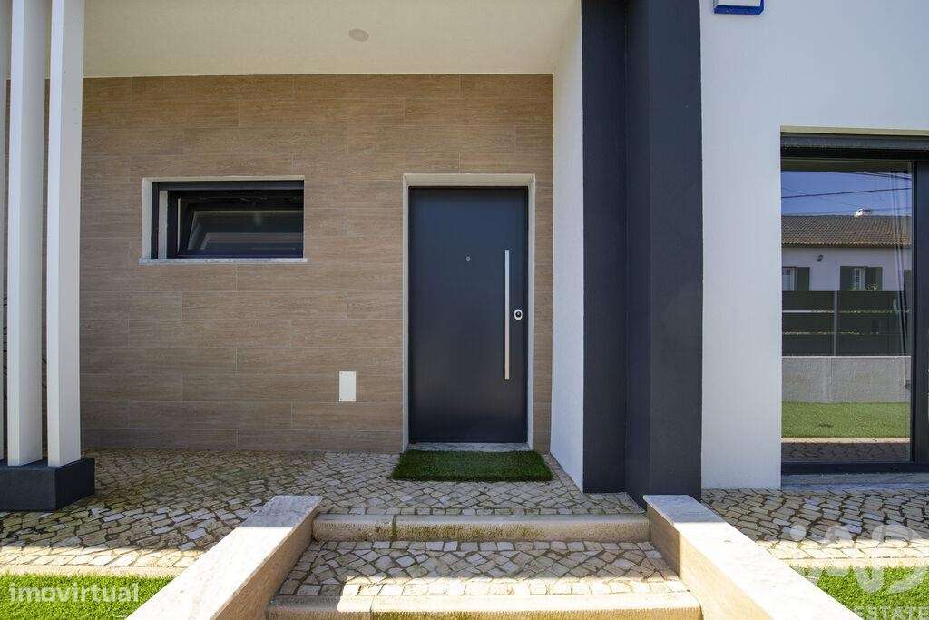Casa / Villa T4 em Azeitão (São Lourenço e São Simão) de 207,00 m2 - Grande imagem: 2/30