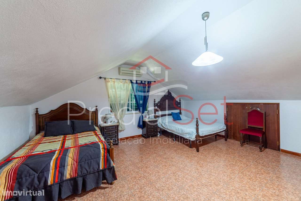 Moradia T4 em Quintinha - Palmela-57