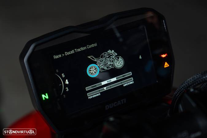 Ducati Streetfighter V4S - 22