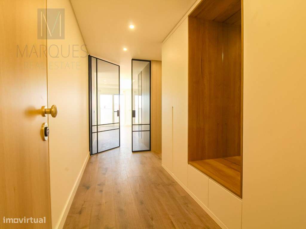 Apartamento T3 com Parqueamento e Arrecadação na Quinta do Desembar...-12