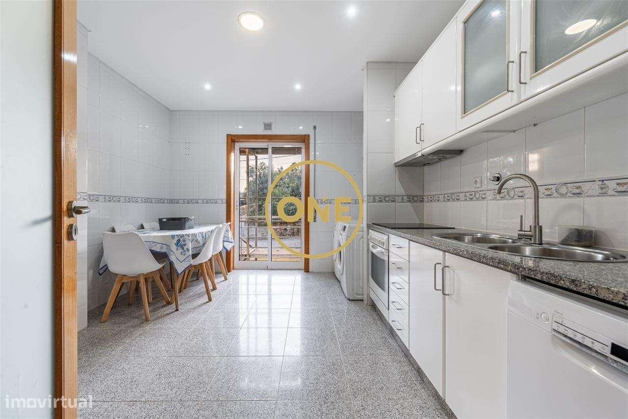 Apartamento T2 em Rio Mau - Grande imagem: 3/31