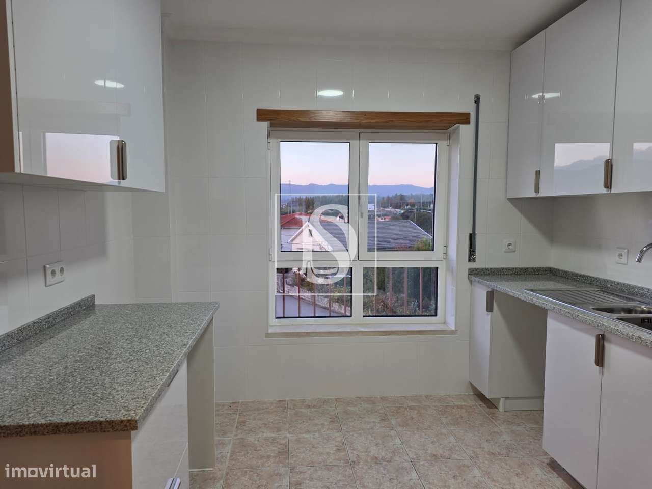 Apartamento T3 no centro de Tondela - Grande imagem: 3/19