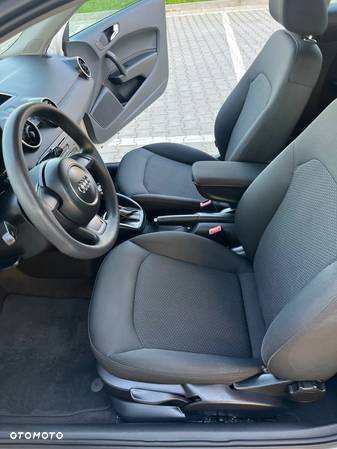 Audi A1 1.4 TFSI Ambition S tronic - 8