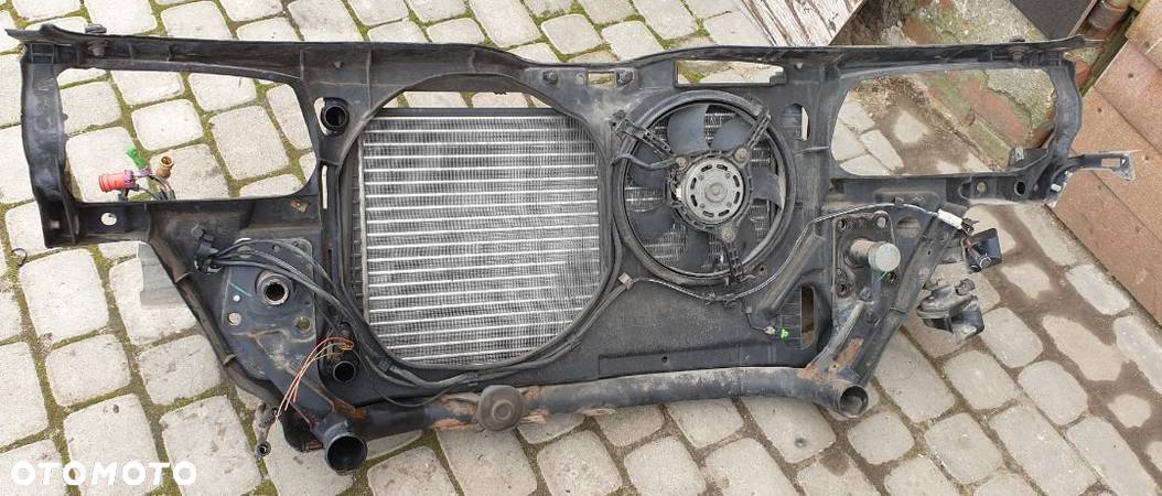 PAS PRZEDNI KOMPLETNY VW PASSAT B5 1.6 - 6